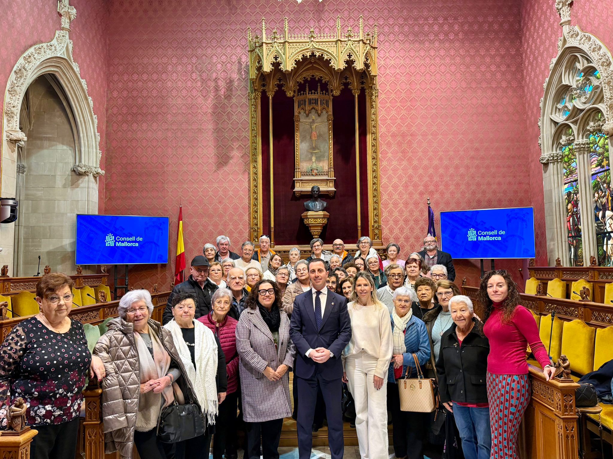 Una de las visitas al Palau del Consell durante el 2025.
