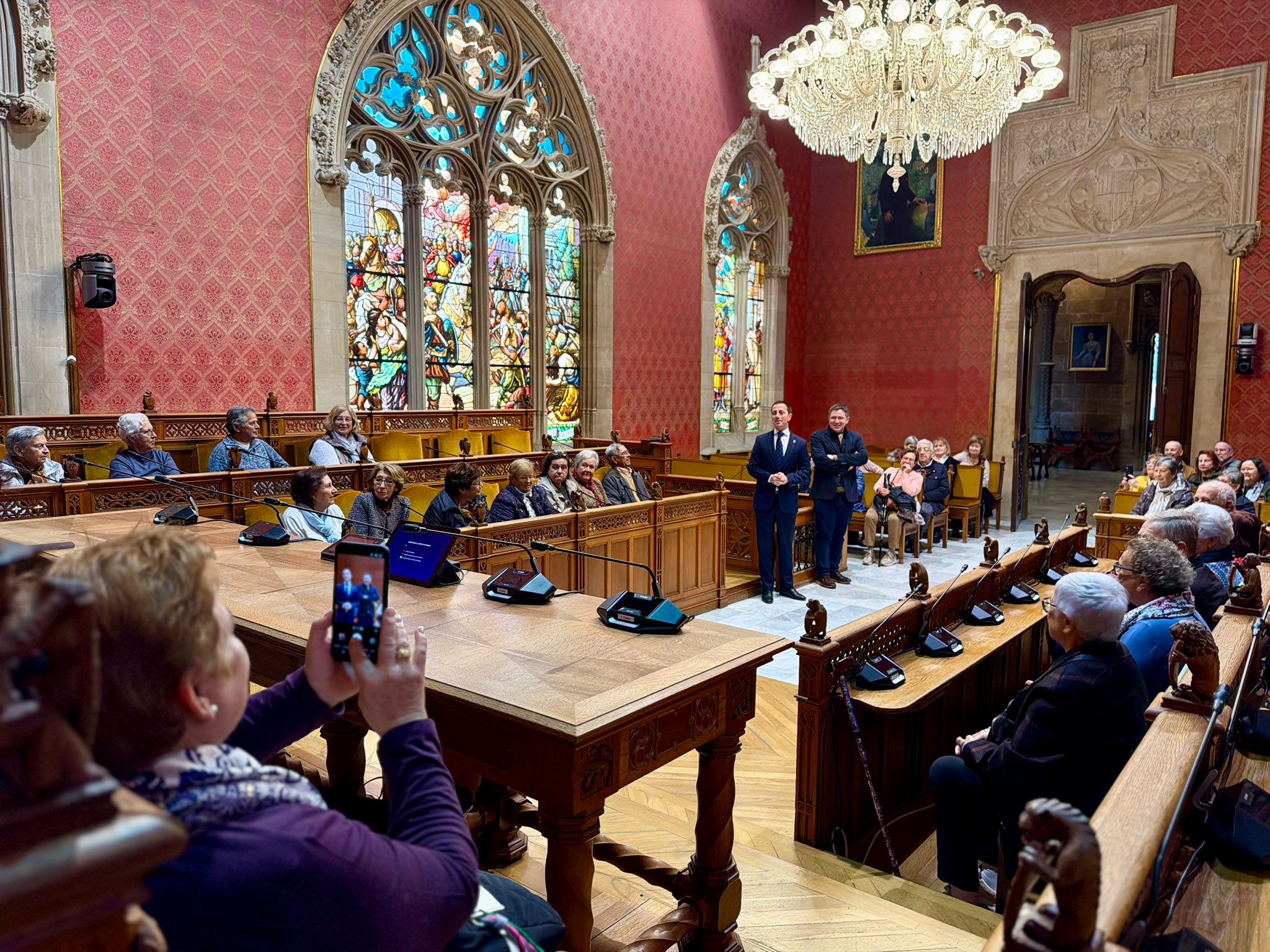 Una de las visitas al Palau del Consell durante el 2025.