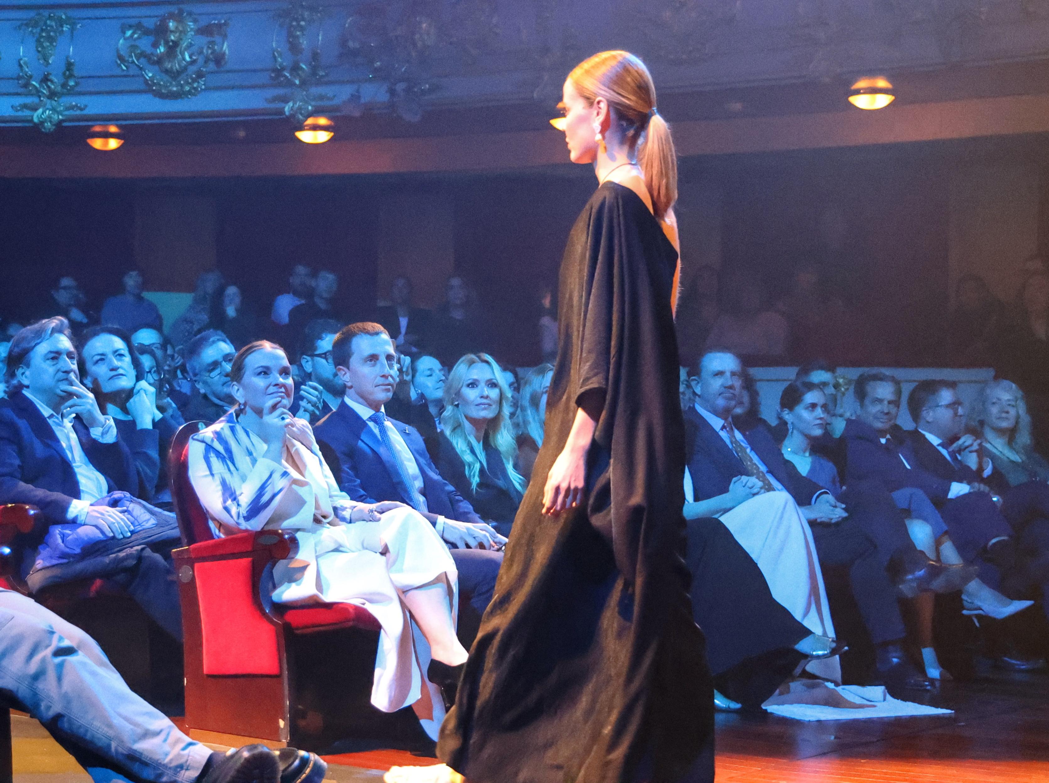 Gala Moda Artesana de Mallorca en el Teatro Principal de Palma.
