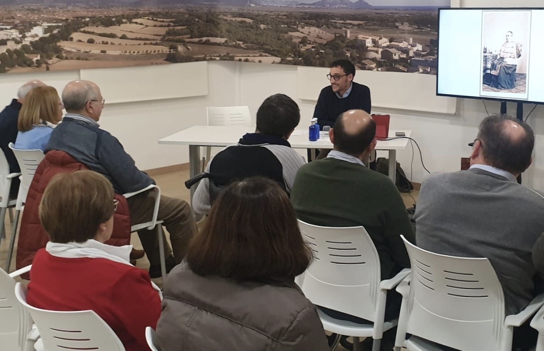 Conferència El tenor Bou